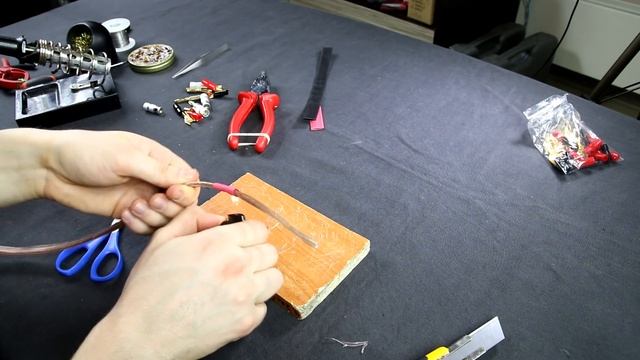 How To Make Banana & Spade plugs Speaker Cables #DIY28 смотреть онлайн
