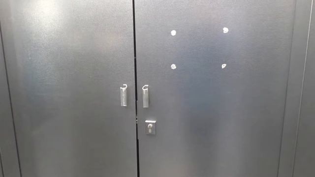 Немецкий подъезд. Вид изнутри. смотреть онлайн