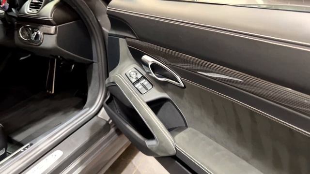 Porsche 718 Cayman GTS 4.0 - Walkaround смотреть онлайн