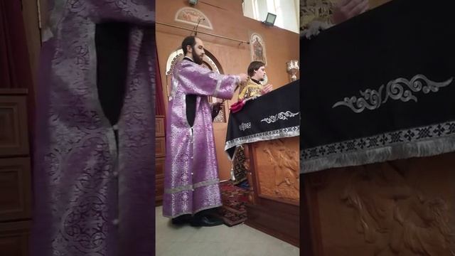 Литургия.Крестовоздвиженский Храм. смотреть онлайн