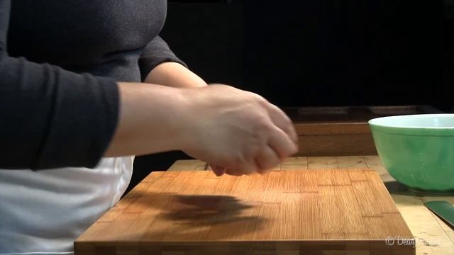 How to Trim Artichokes for Steaming смотреть онлайн