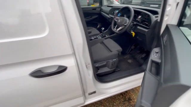 Volkswagen The new Caddy Cargo C20 Cargo Commerce Plus Maxi 102 PS 2.0 TDI 6sp Manual 2022 смотреть онлайн