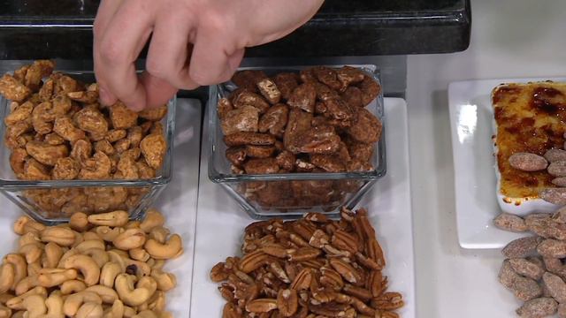 Squirrel Brand (3) Cans of Sweet Artisan Nut Assortment on QVC смотреть онлайн