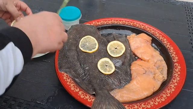 Камбала на углях! смотреть онлайн
