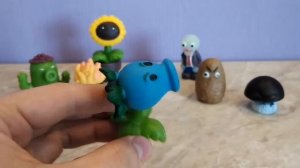 Фигурки Plants vs Zombies - растения против зомби
