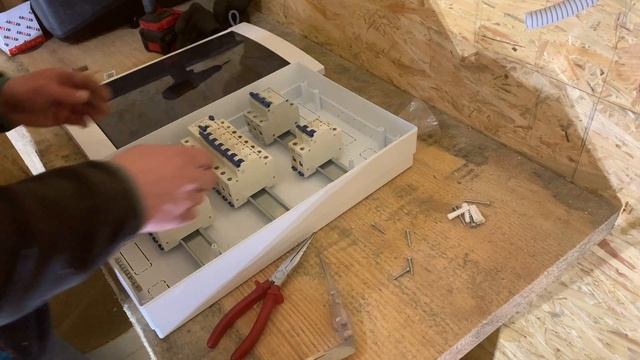 ЭЛЕКТРИЧЕСКИЙ ЩИТОК В ДОМЕ ? смотреть онлайн