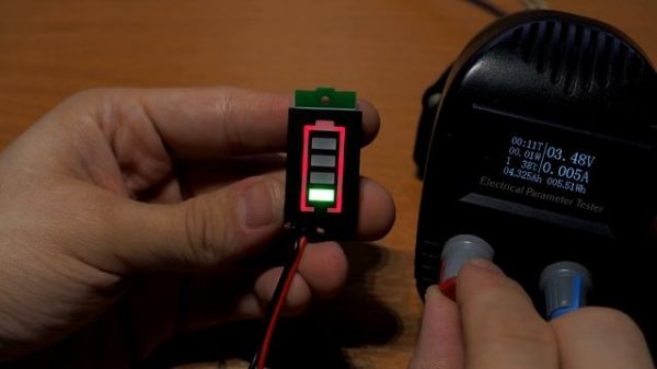 Универсальный индикатор заряда литий ионных аккумуляторов 1S - 8S 18650