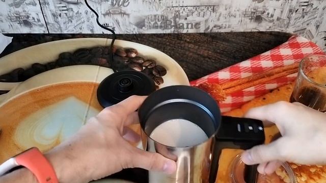 Вспенили сливки: обзор капучинатора KT-762