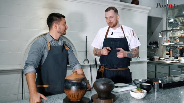 Есть, шеф! | Перловая каша в топлёном молоке с курочкой | Виктор Белей Шеф-повар ресторана Uhvat смотреть онлайн
