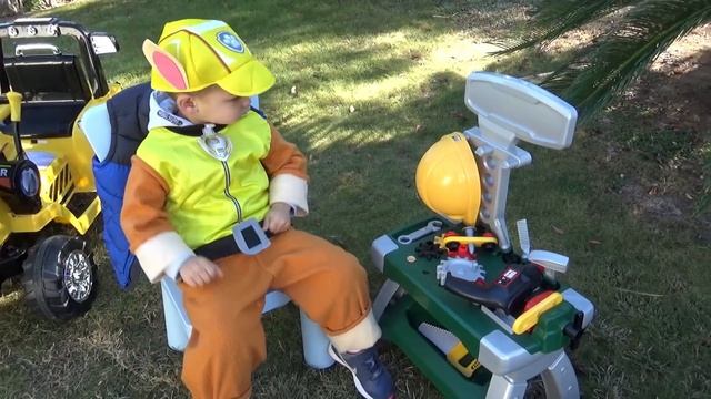 The wheel fell off on the power wheels Bus смотреть онлайн