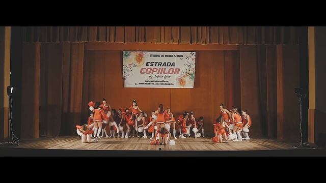 Estrada Studio - Majorete смотреть онлайн