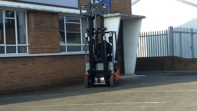 DOOSAN B15T-5 смотреть онлайн