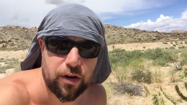 Extreme Survival - How to get water from a Cactus смотреть онлайн