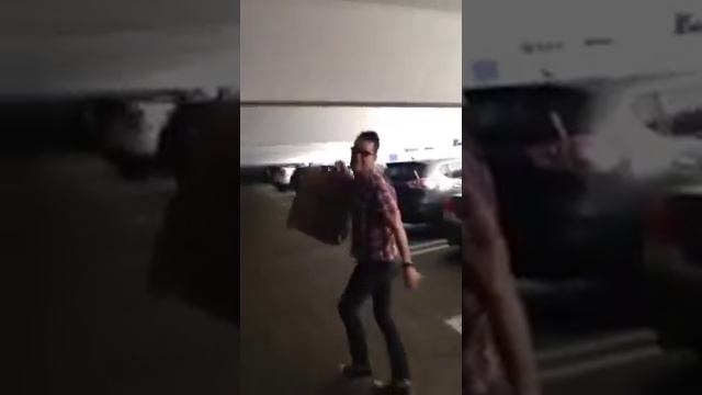 The Beverly Center! смотреть онлайн