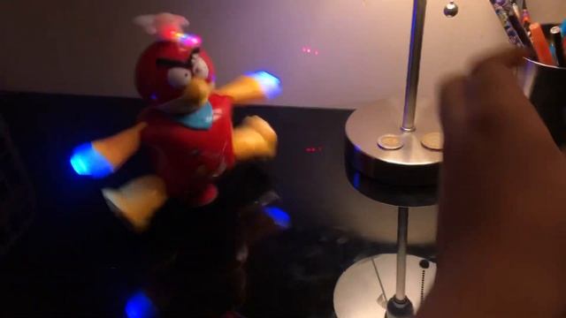 Yearlo “Step-It Robot” (Angry Birds variant) смотреть онлайн