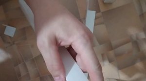 пластиковый уголок подрезаем на 45°, мой способ.