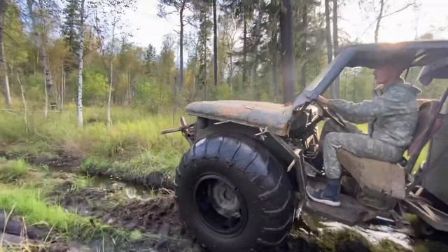 Просто болотоход на болоте))) смотреть онлайн
