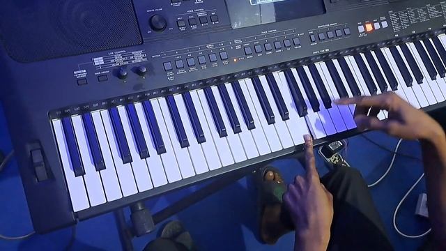 How to find the key of any Singer on Keyboard смотреть онлайн