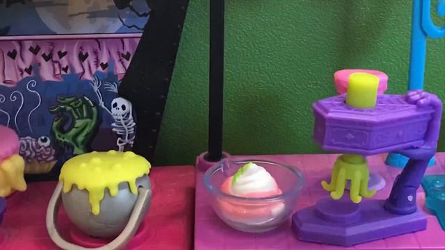 Как Венера готовила обед/stop motion with dolls monster high смотреть онлайн