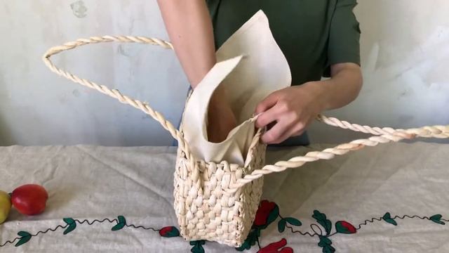 Круглая женская сумка Banana смотреть онлайн