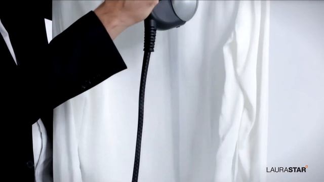 Dziecinnie proste prasowanie jedwabnej bluzki generatorem pary Laurastar смотреть онлайн