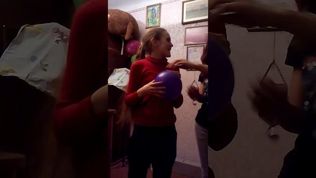 У моей сестры днюшка ! смотреть онлайн
