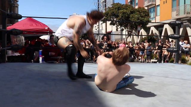 "Brutal" Rob Hands vs Dave Wreckoning @ FQ Folsom Street Fair 2022 смотреть онлайн