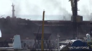 Погрузка угля в порту Туапсе (ТМТП).wmv