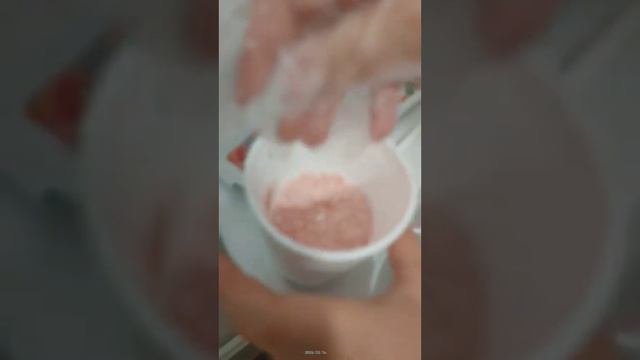 Мастер-класс/Делаем бомбочки для ванны с братом часть 2/ЗАХАР СТАЛ БОМБОЧКОЙ!? смотреть онлайн