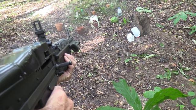 M60 Machine Gun Close-up смотреть онлайн