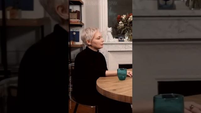 Хаматова: Данила Козловский и Ксения Раппопорт вышли со мной на одну сцену теперь сидят без работы смотреть онлайн