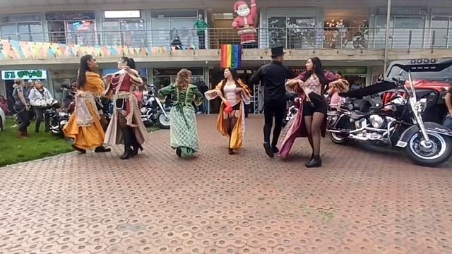 Vogue. Hause dance danzas toberin смотреть онлайн