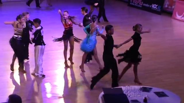 Зимняя Звезда 2017 Юниоры - 1 1/2 Ча-ча Соколов Андрей - Кулакова Полина смотреть онлайн