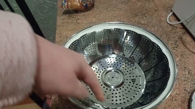 Как сделать ПАРОВАРКУ/ Бюджетный вариант лепесток вкладыш в кастрюлю / Лайфхак #пароварка смотреть онлайн