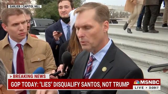 Ari Melber contrasts how GOP treated George Santos' lies with Trump's смотреть онлайн