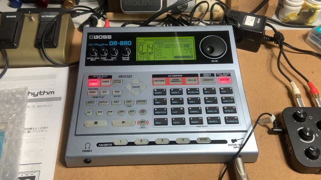 BOSS DR-880 : Testing смотреть онлайн