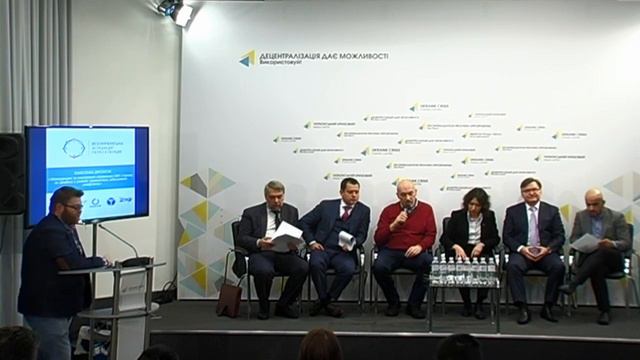 Георгий Тука: положительного и быстрого решения проблем переселенцев ждать не стоит. смотреть онлайн