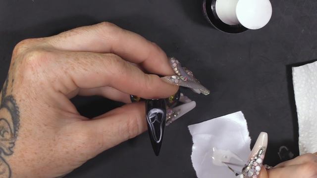 Quick Halloween Ghost Face Using Blooming Gel смотреть онлайн
