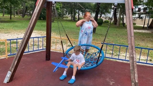 Знание. Лето 2021г. Денёчка и бабулечка? смотреть онлайн