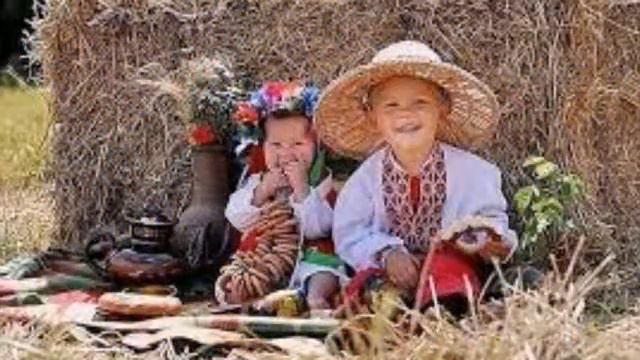 Плаче захмарене небо смотреть онлайн