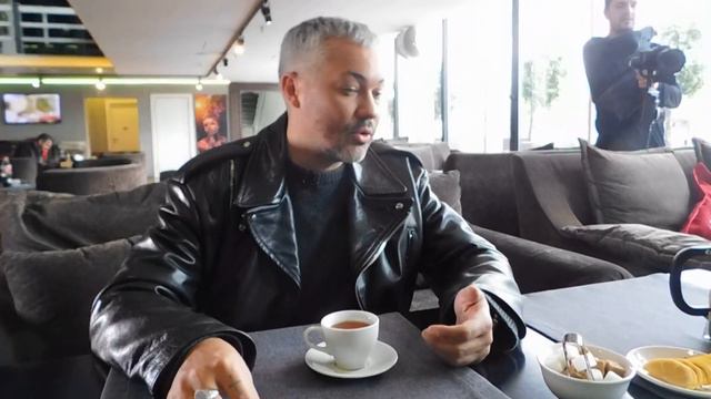 Александр Рогов поделился своим мнением о провинциалках смотреть онлайн