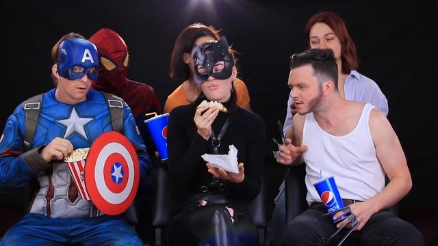 15 способов пронести сладости в кинотеатр! Твои любимые супергерои в кинотеатре! смотреть онлайн