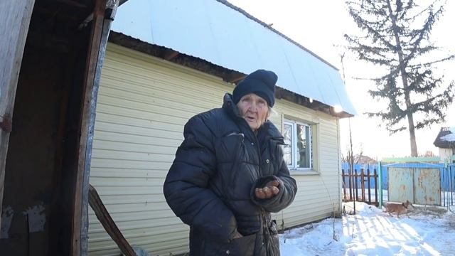 БАБУШКА СБЕЖАЛА . Я НЕ МОГУ ТУТ ЭТО НЕ МОЁ . Я ВСЮ НОЧЬ НЕ СПАЛА / ПОДАРОК ОБЛОМИЛСЯ смотреть онлайн