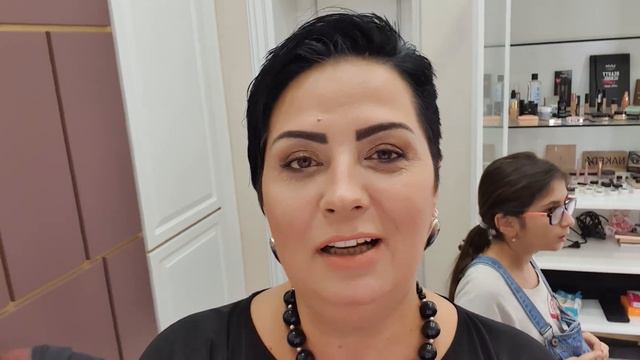 Урок макияжа окончен. 🤩 Зацените 😊 смотреть онлайн