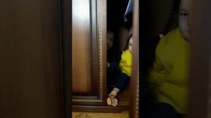 страшная игра перемещении в шкаф
