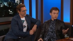 Том Холланд и Роберт Дауни младший на шоу