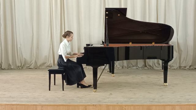 Алексеева Василиса К.Черни.Соч 299 Этюд 29 С.Геллер Соч.45 Этюд 14 смотреть онлайн