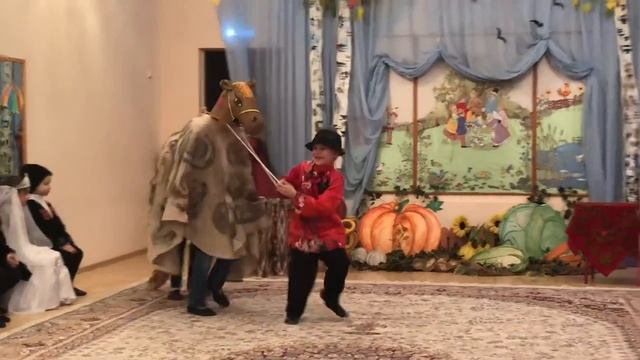 Святослав-скоморох на русской ярмарке в Детском саду 2018-11-08 смотреть онлайн