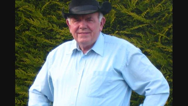 Patsy Mc Caul on accordion with the old Bob Wlills classic Faded Love смотреть онлайн