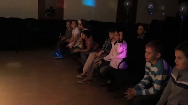 День рождения в стиле TV Show смотреть онлайн